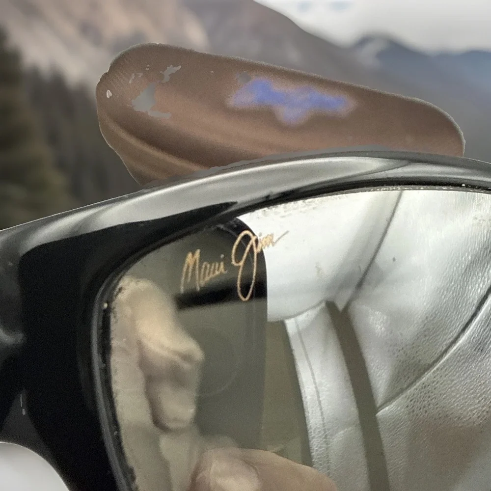 Maui Jim Authentic Sunglasses  MJ-127 Matte Black Frames w/  Gray Lens & MJ Case